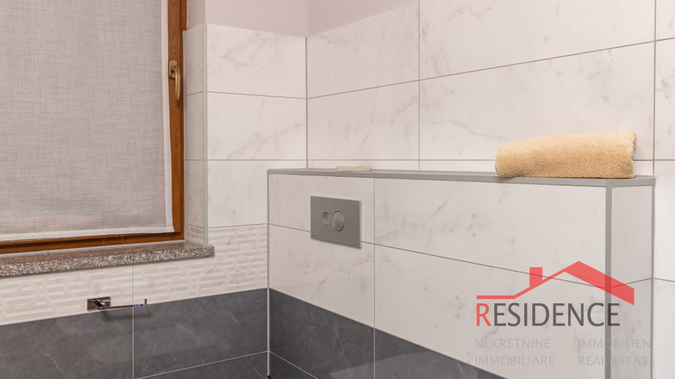 Apartman, Volme, Banjole, blizu morja, 1. nadstropje