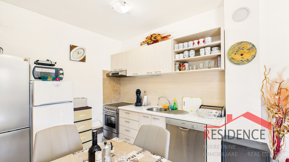 Exklusiver Verkauf einer Wohnung mit Garten in Banjole - Volme