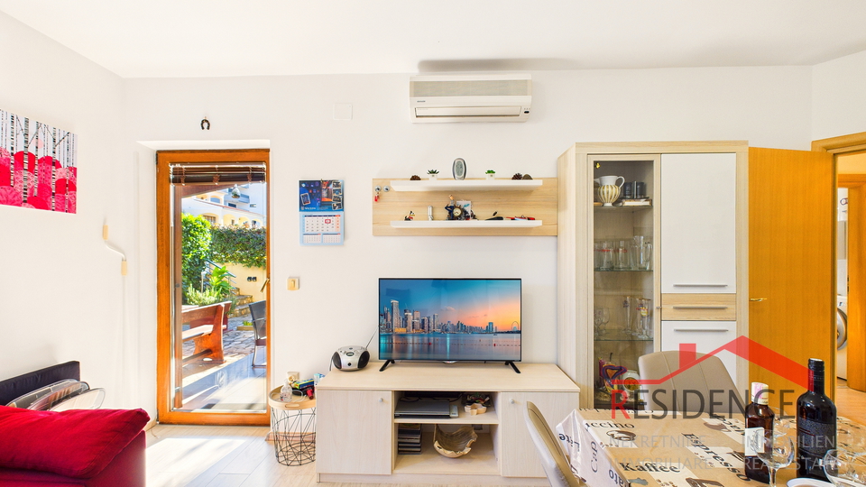 Exklusiver Verkauf einer Wohnung mit Garten in Banjole - Volme