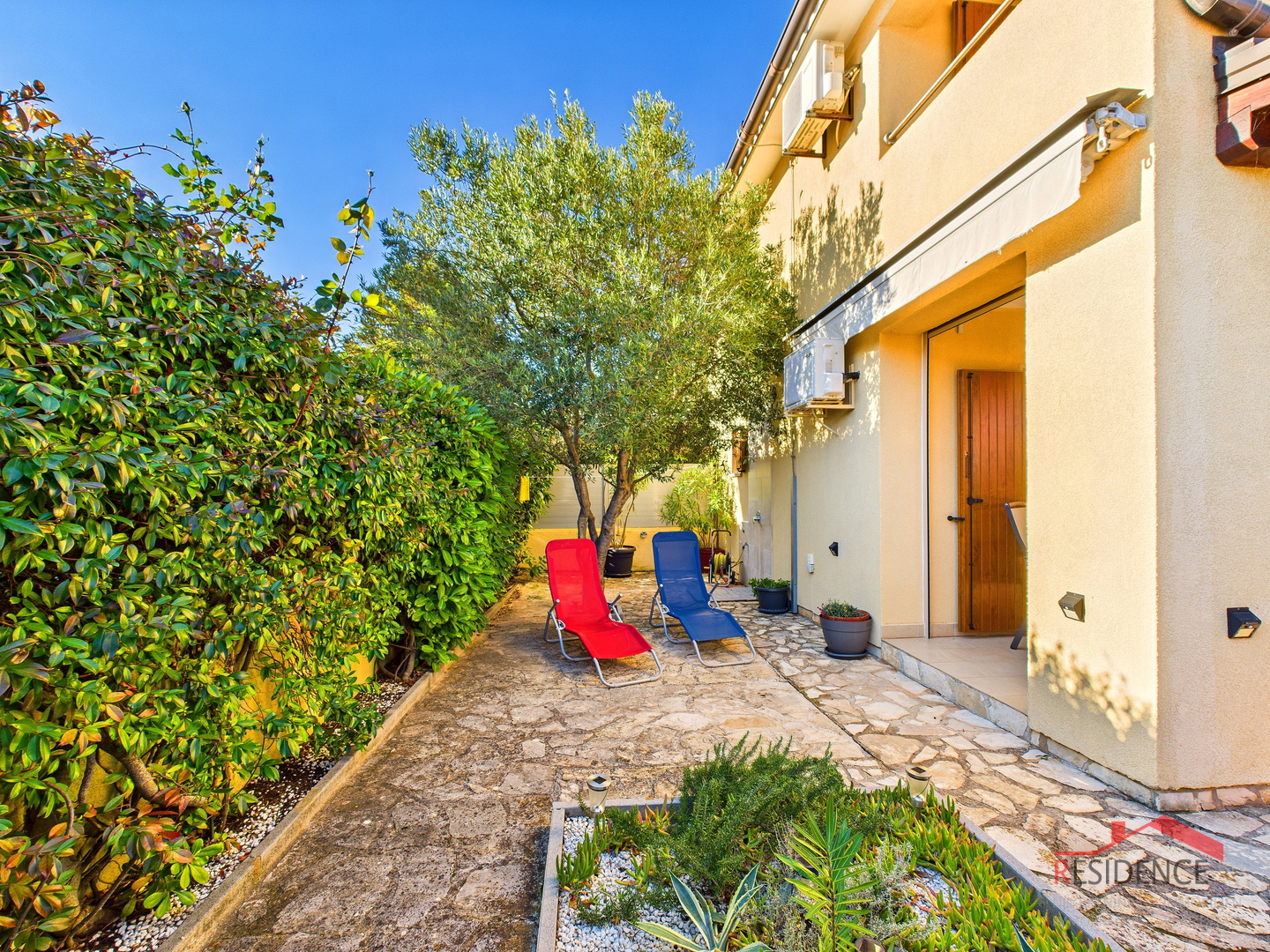 Exclusive sale of an apartment with a garden in Banjole - Volme