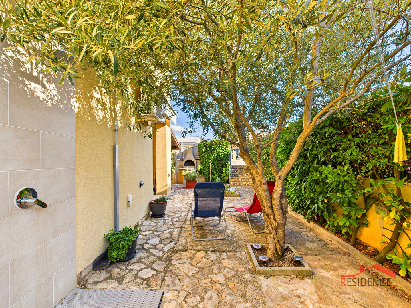 Exclusive sale of an apartment with a garden in Banjole - Volme