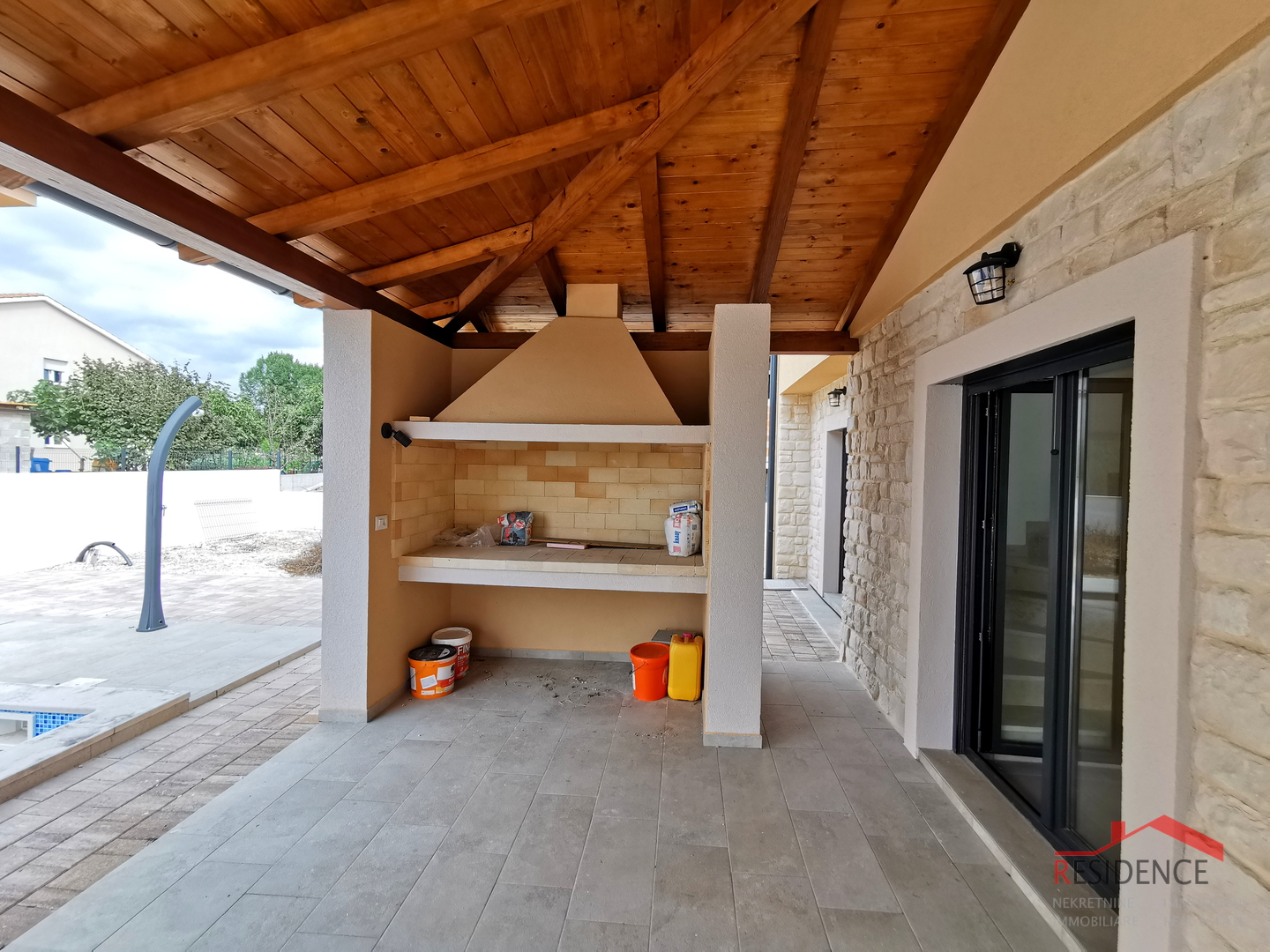 Juršići, Umgebung, neues Einfamilienhaus mit Swimmingpool