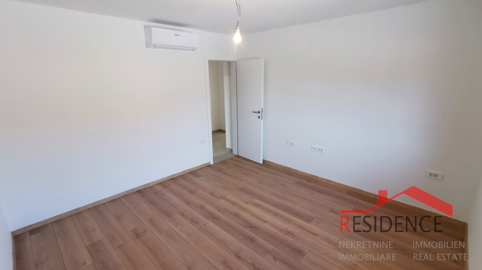 Juršići, Umgebung, neues Einfamilienhaus mit Swimmingpool