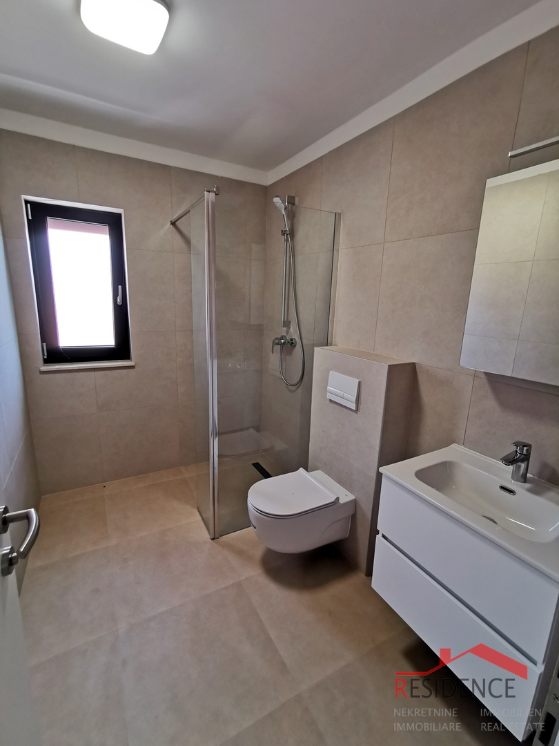 Juršići, Umgebung, neues Einfamilienhaus mit Swimmingpool