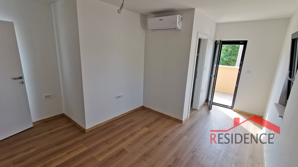 Juršići, Umgebung, neues Einfamilienhaus mit Swimmingpool