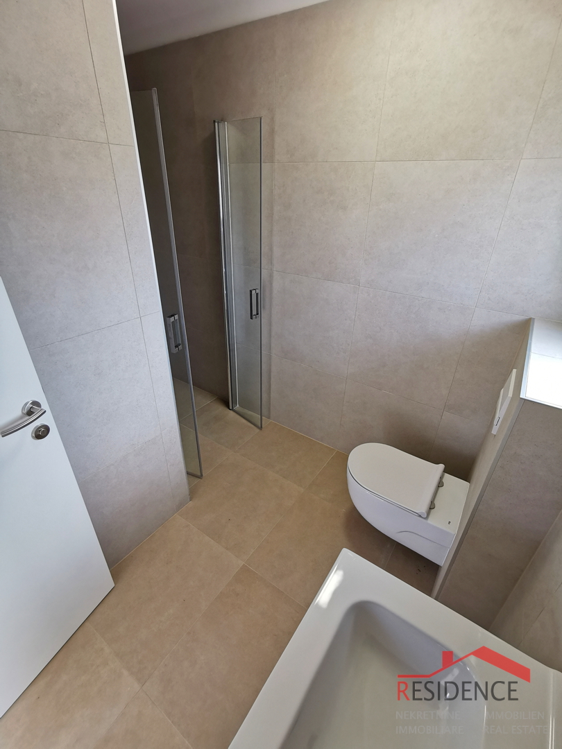 Juršići, Umgebung, neues Einfamilienhaus mit Swimmingpool