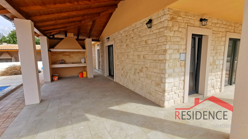 Juršići, Umgebung, neues Einfamilienhaus mit Swimmingpool
