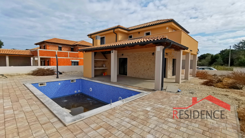 Juršići, Umgebung, neues Einfamilienhaus mit Swimmingpool