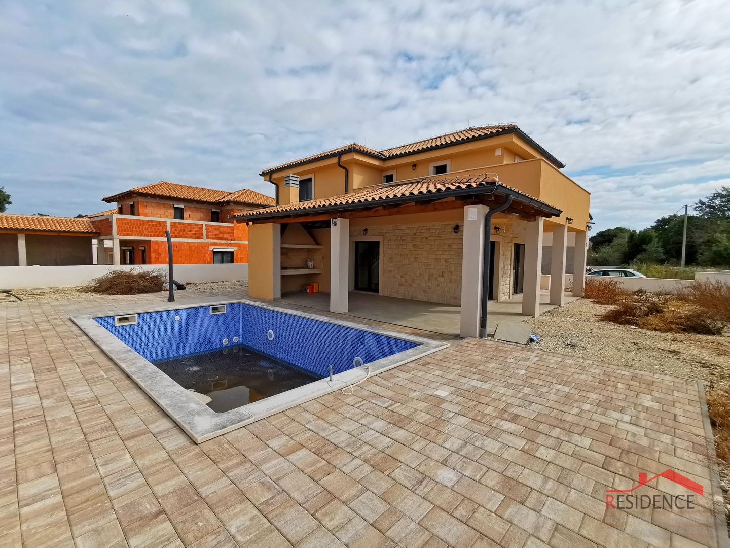 Juršići, Umgebung, neues Einfamilienhaus mit Swimmingpool