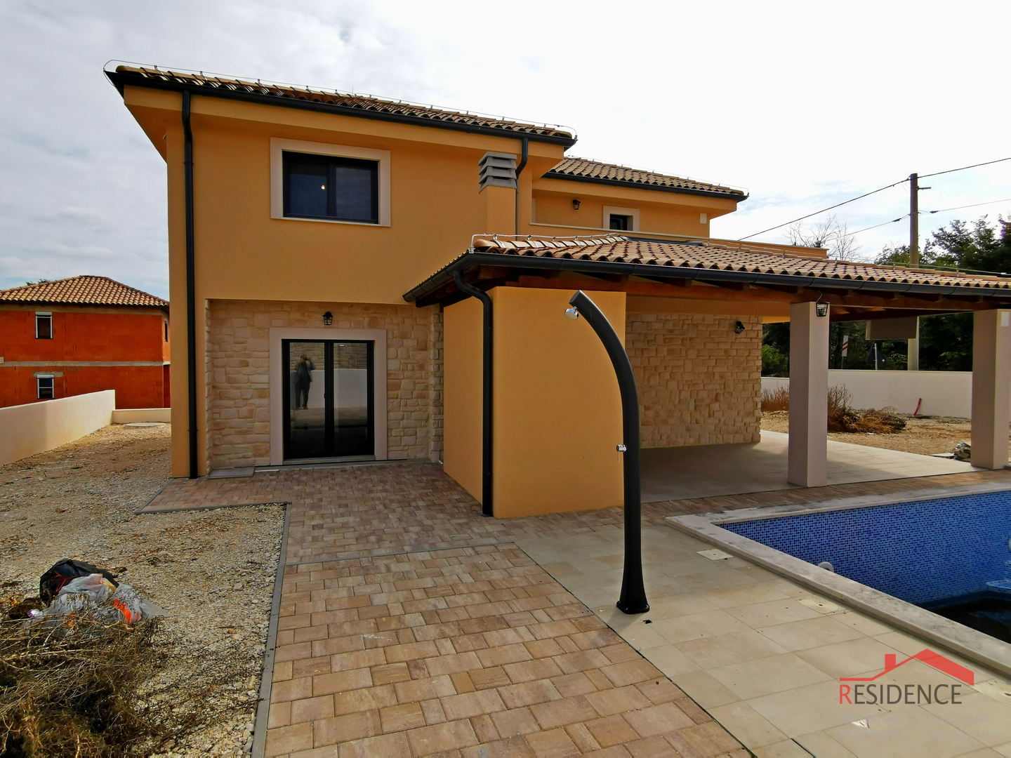 Juršići, Umgebung, neues Einfamilienhaus mit Swimmingpool