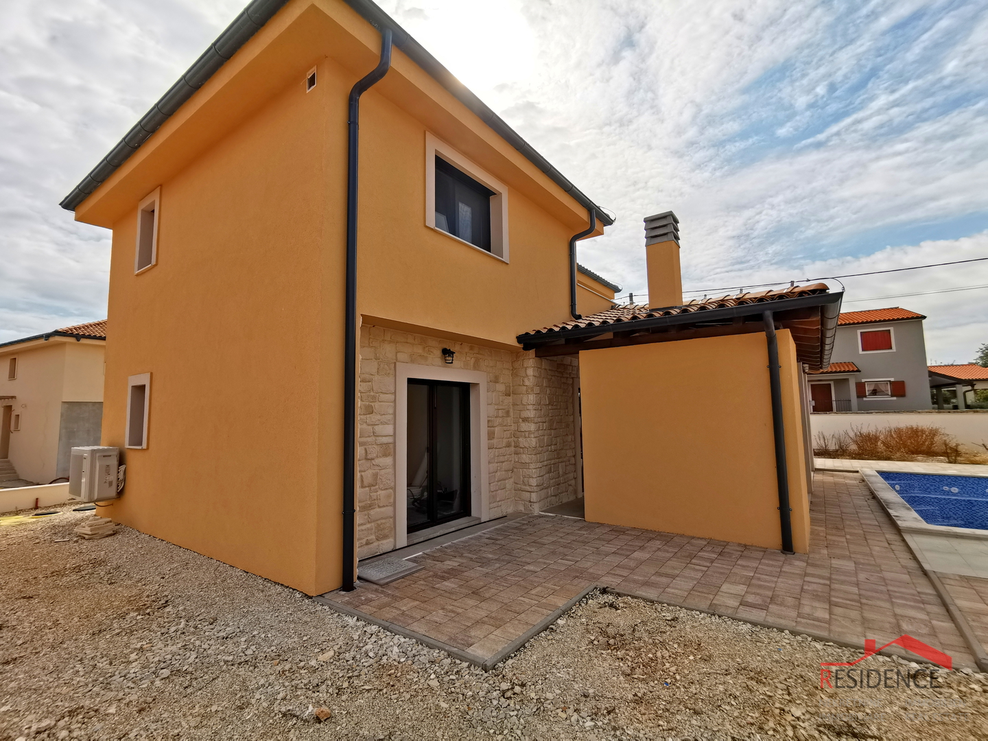 Juršići, Umgebung, neues Einfamilienhaus mit Swimmingpool