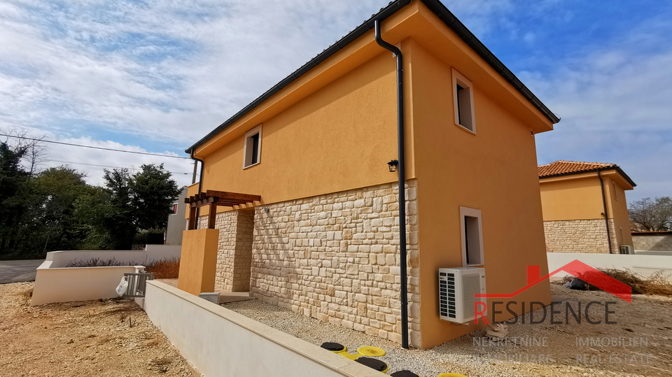 Juršići, Umgebung, neues Einfamilienhaus mit Swimmingpool