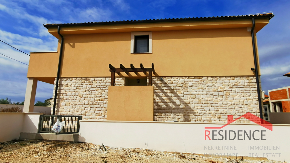 Juršići, Umgebung, neues Einfamilienhaus mit Swimmingpool