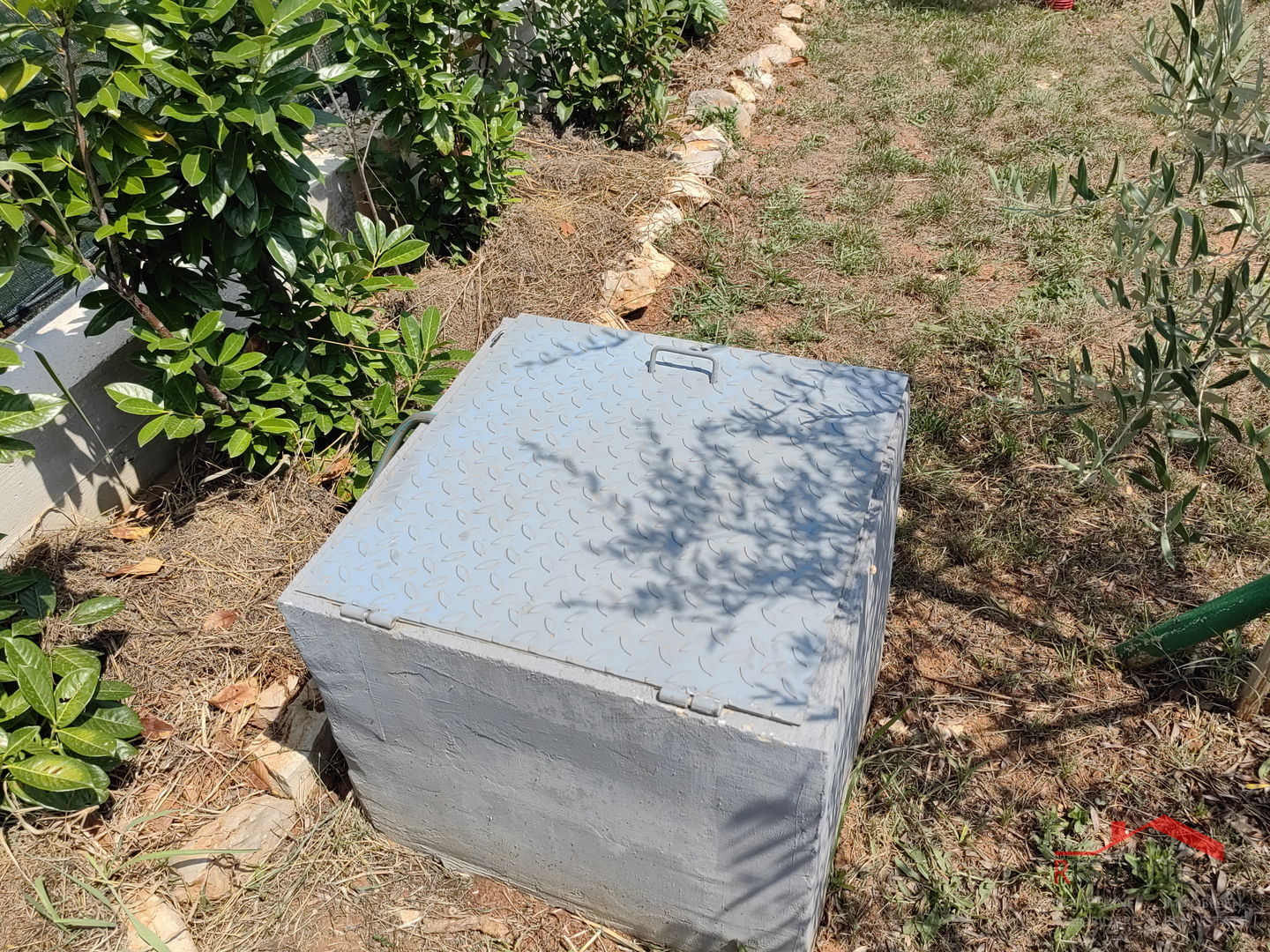 Ackerland in Fažana mit einem Wochenendhaus