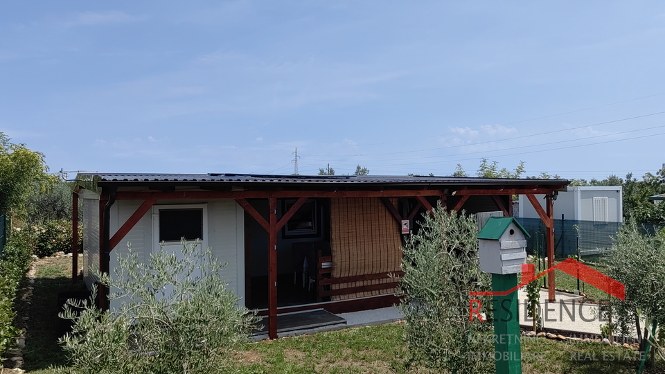 Poljoprivredno zemljište u Fažani s vikendicom