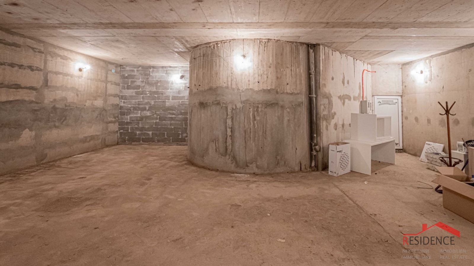 Poslovni prostor u podrumskom djelu poslovne zgrade