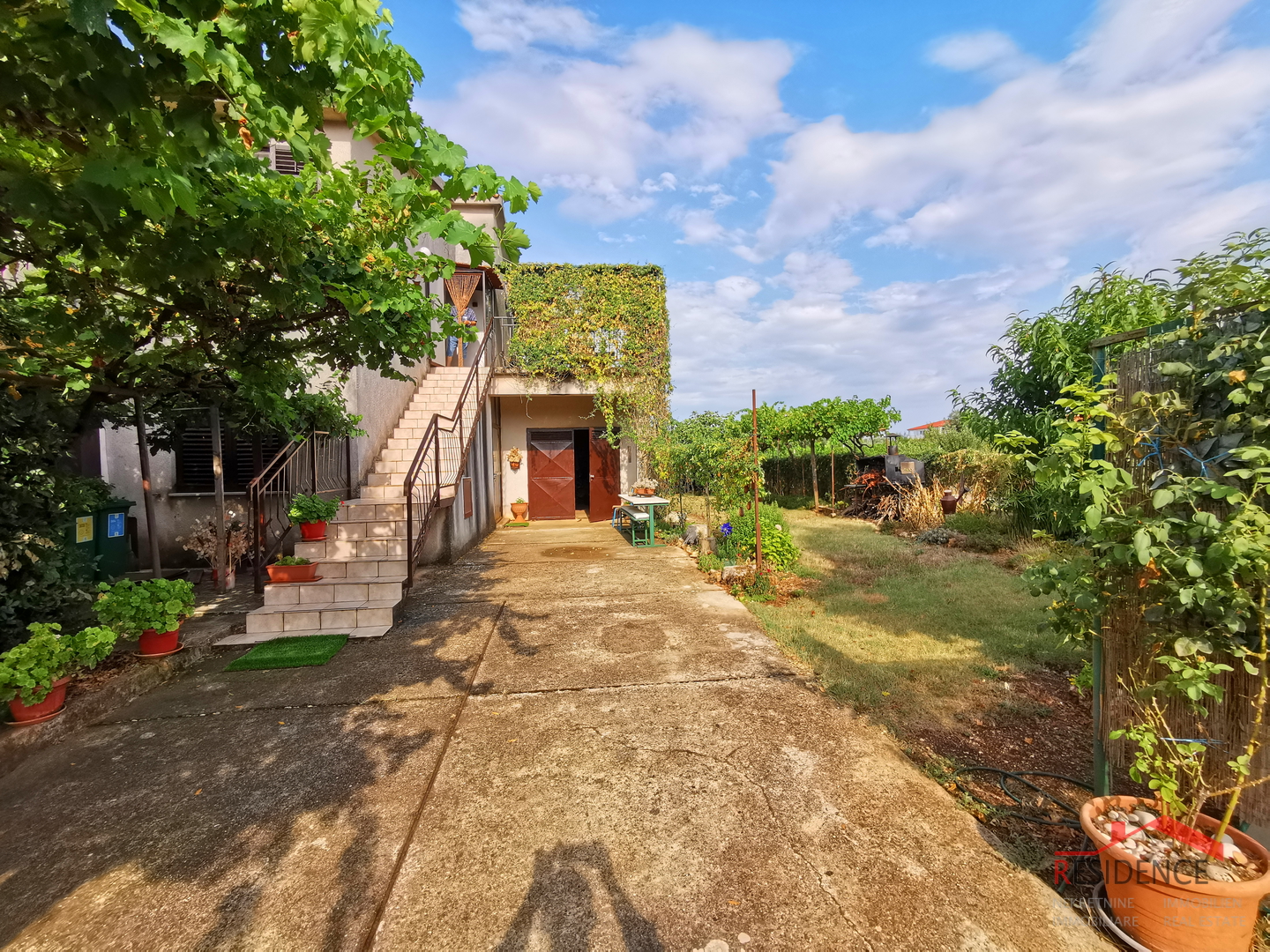 House in Jadreški, residential - commercial purposes