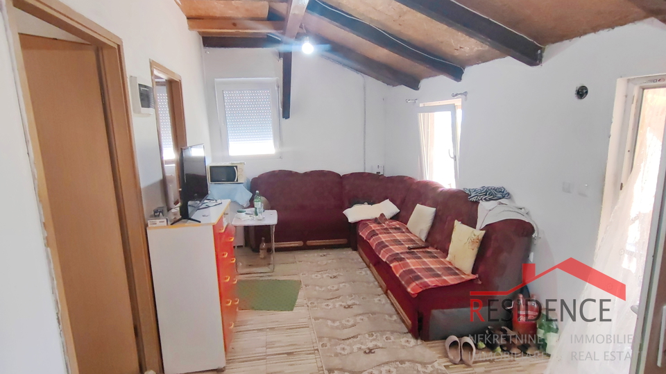 Kavran, samostojeća vikendica