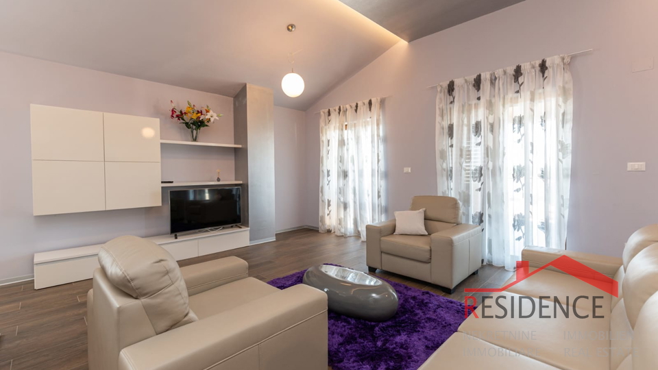Banjole, Volme, schöne Wohnung im 2. Stock, Meerblick