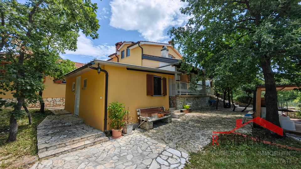 House, 200 m2, For Rent, Svetvinčenat