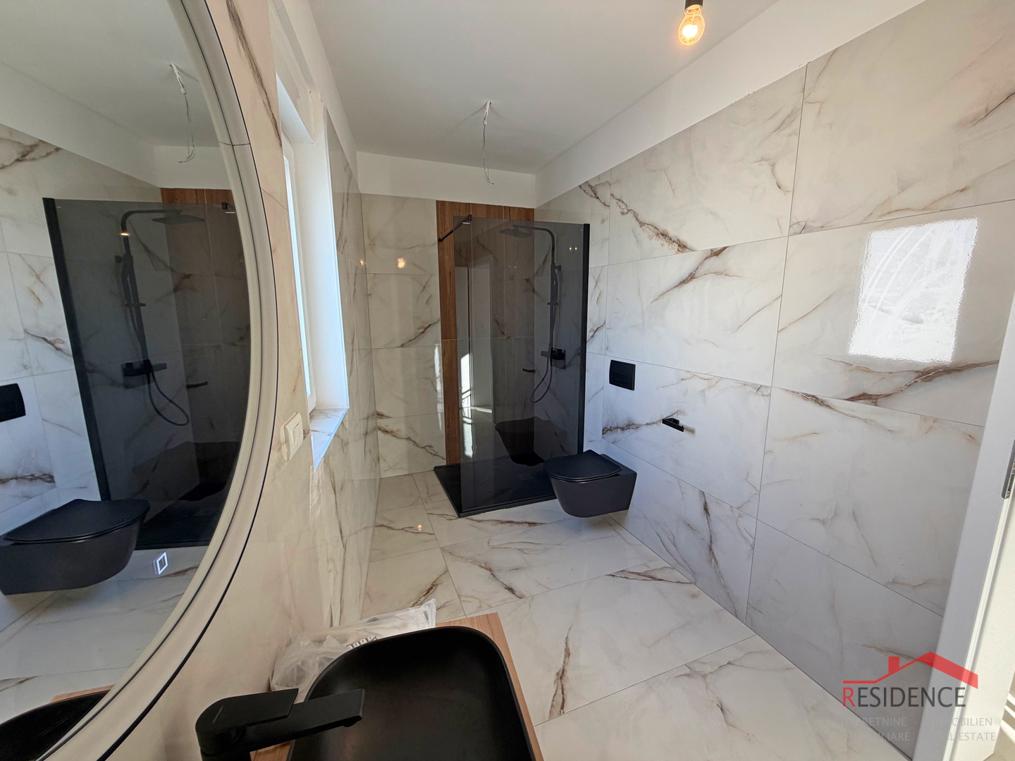 Ližnjan, moderna duplex kuća s bazenom