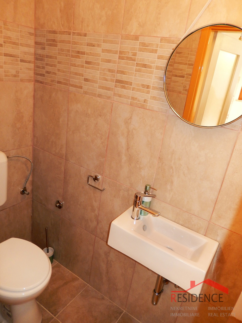 Beautiful Holiday House with Swimming Pool in Ližnjan