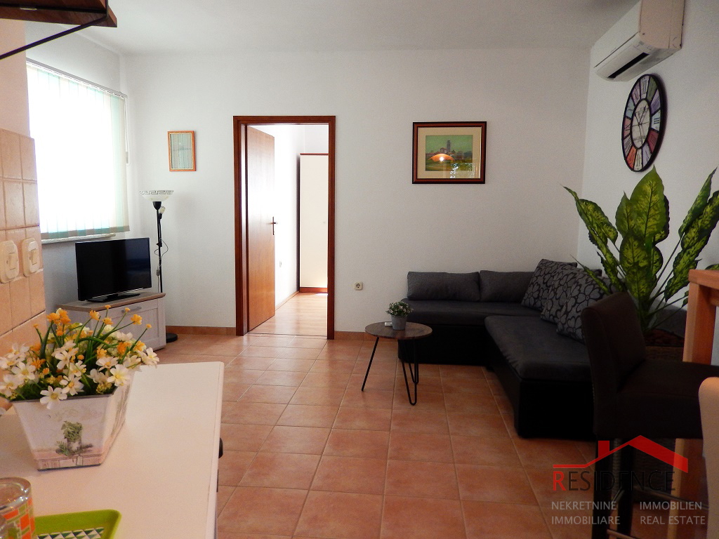 Beautiful Holiday House with Swimming Pool in Ližnjan