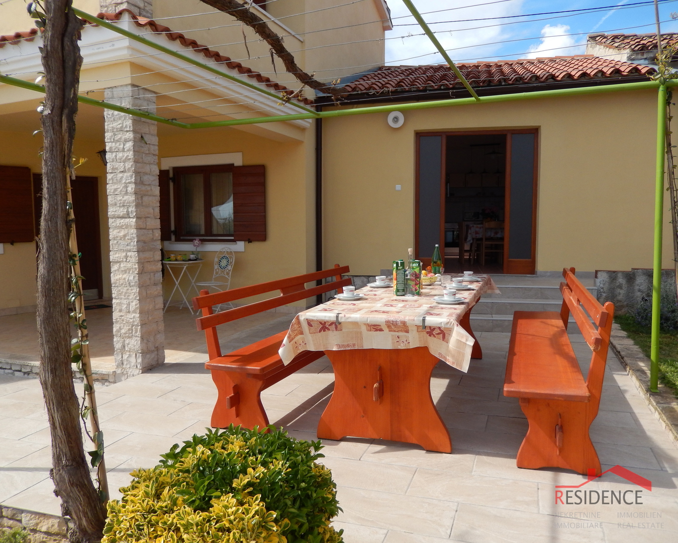 Beautiful Holiday House with Swimming Pool in Ližnjan