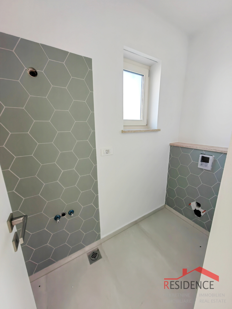 Ližnjan, nova villa s bazenom i pogledom na more