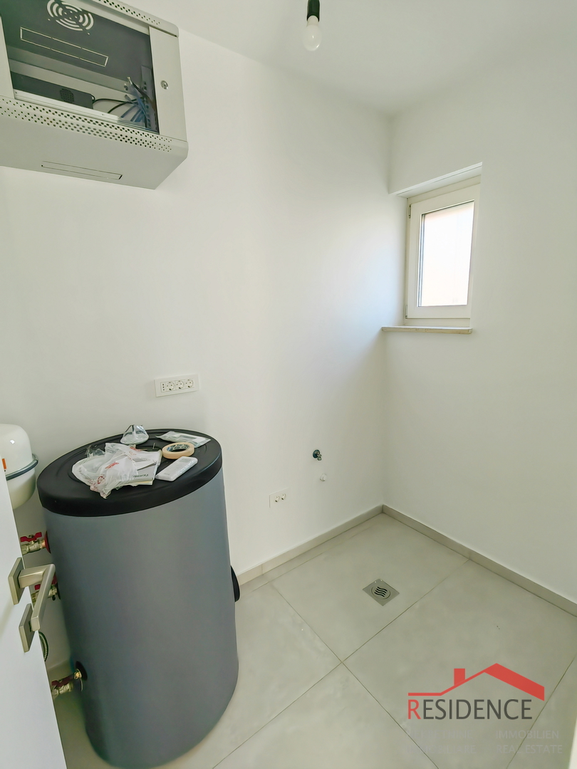 Ližnjan, nova villa s bazenom i pogledom na more