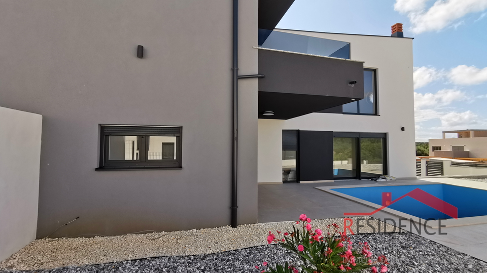 Ližnjan, modern duplex house with swimming pool
