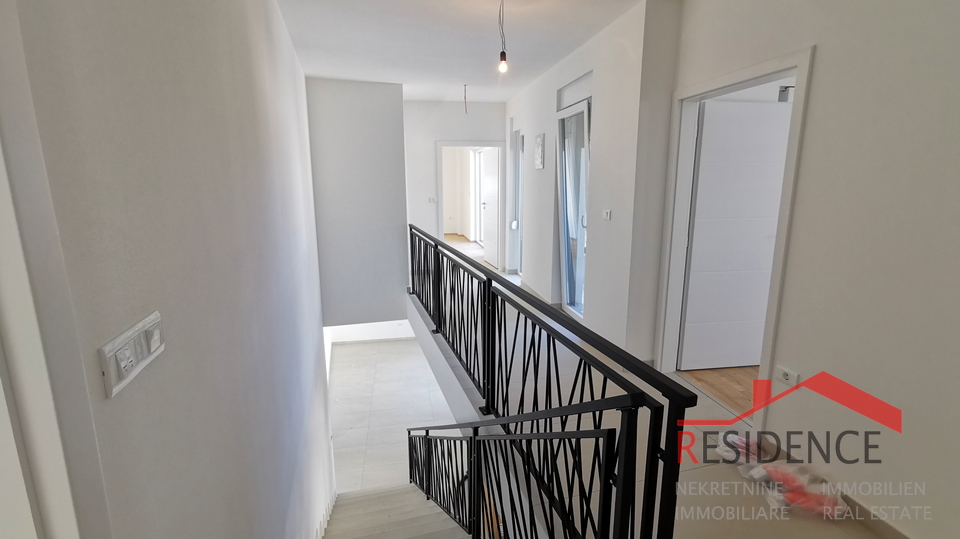 Ližnjan, modern duplex house with swimming pool