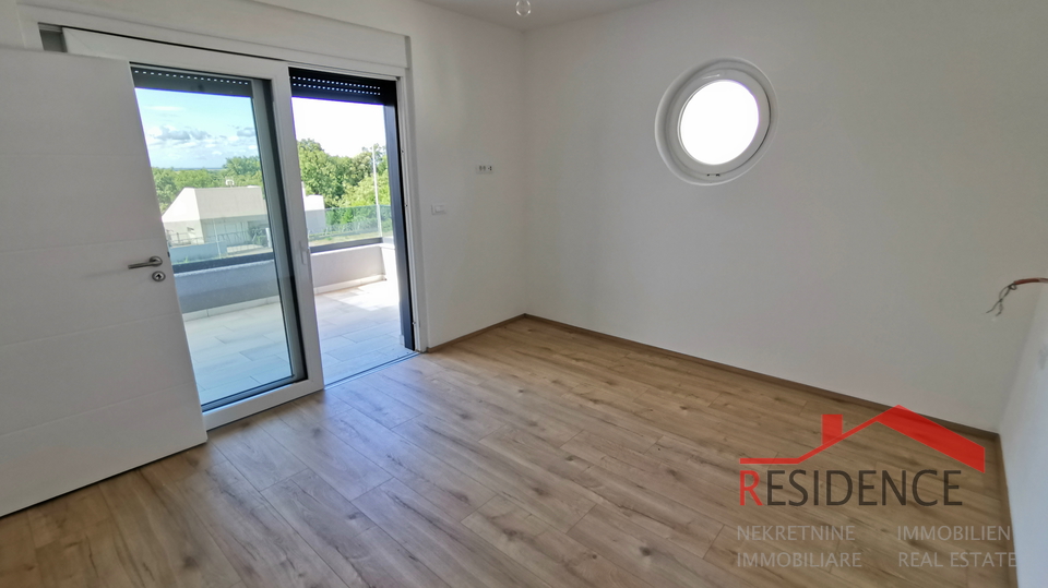 Ližnjan, modern duplex house with swimming pool