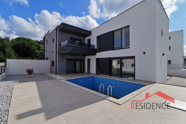 Ližnjan, modern duplex house with swimming pool