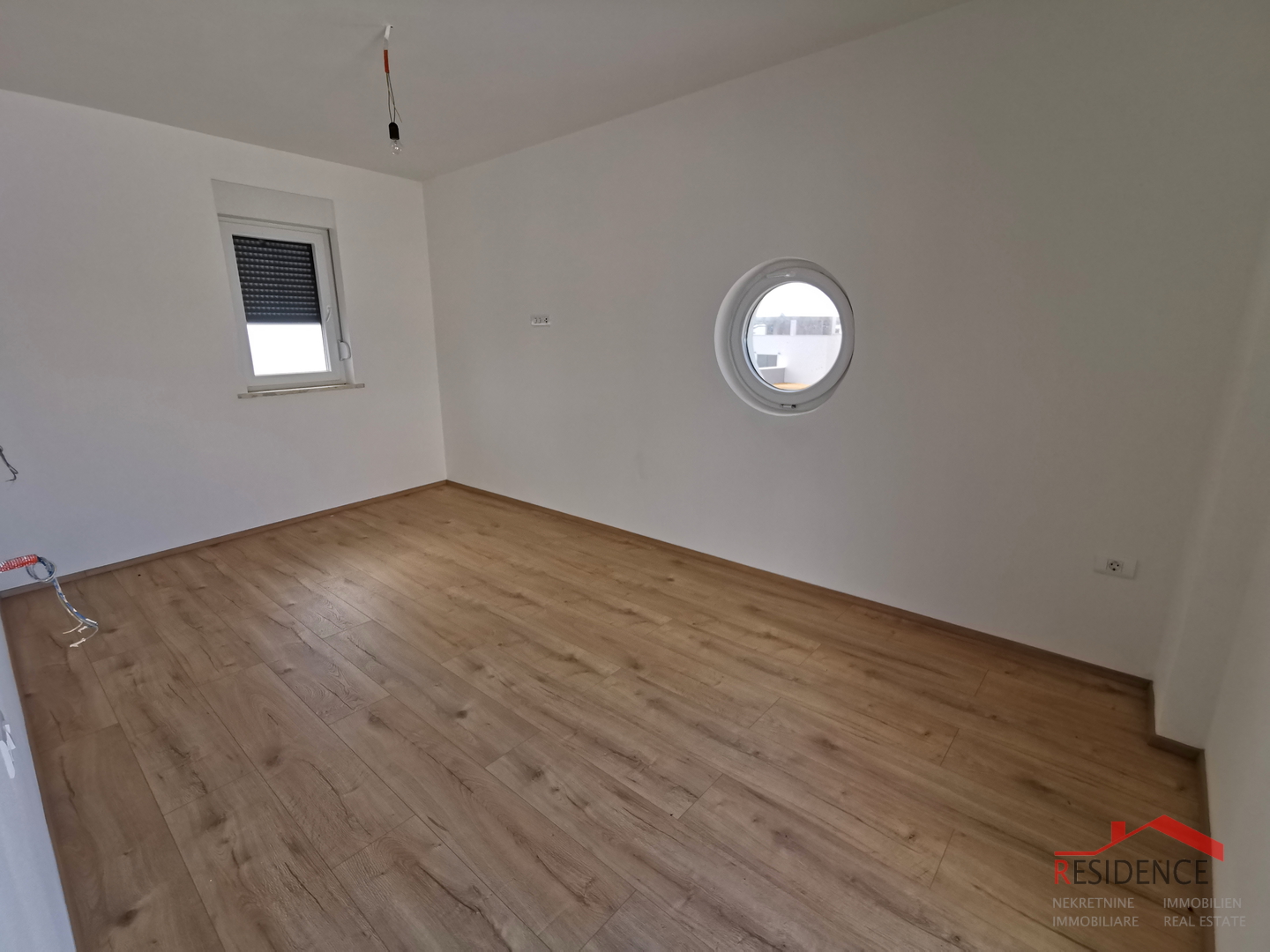 Ližnjan, modern duplex house with swimming pool