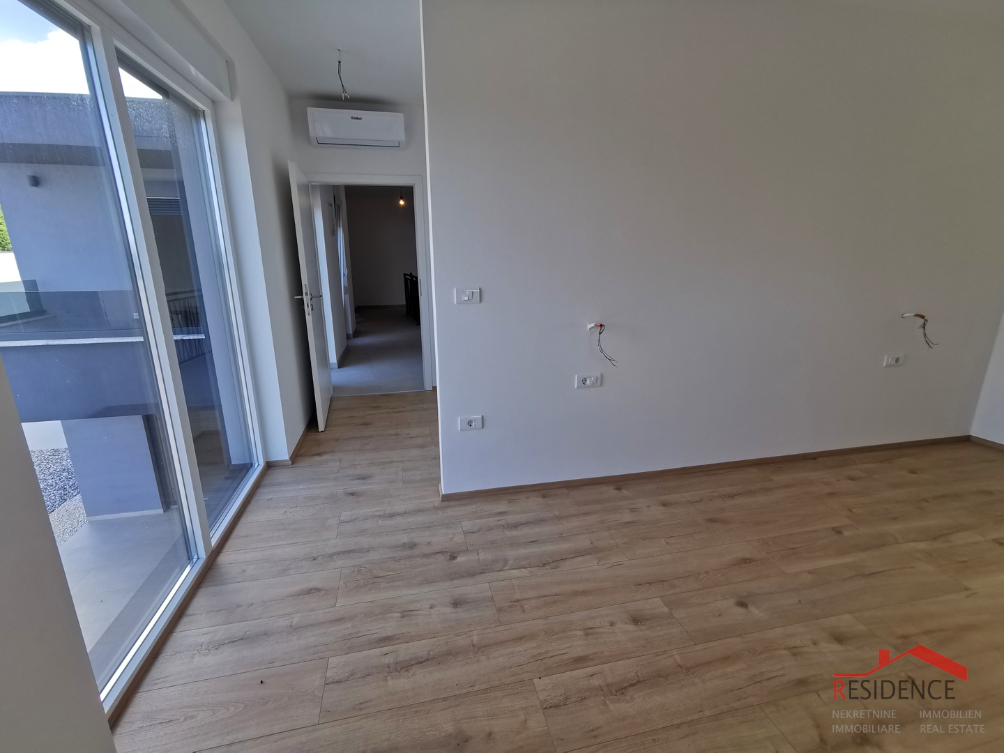 Ližnjan, modern duplex house with swimming pool