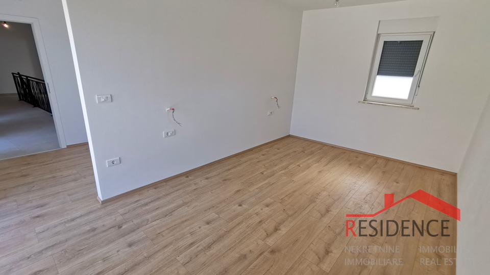 Ližnjan, modern duplex house with swimming pool