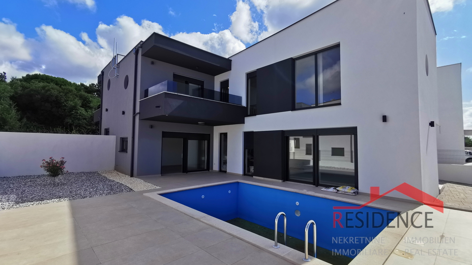 Ližnjan, modern duplex house with swimming pool