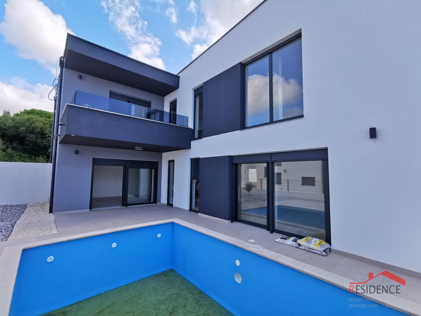 Ližnjan, modern duplex house with swimming pool