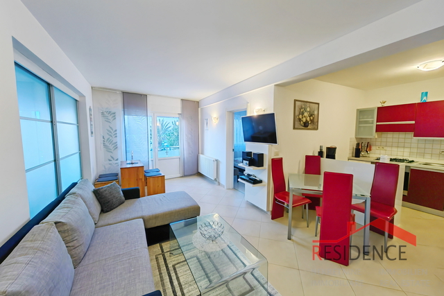 Medulin, prekrasan stan u prvom redu do mora