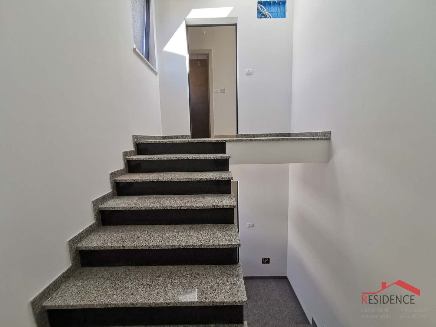 Medulin, novogradnja, stan, 2. kat, 3 spavaće sobe