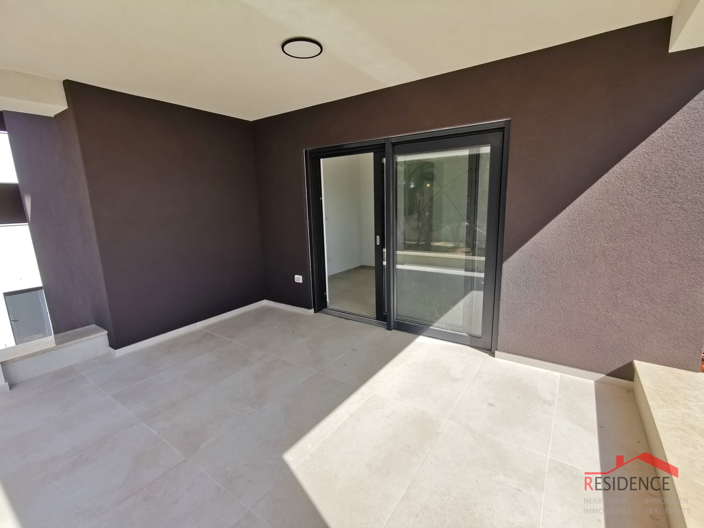 Medulin, novogradnja, stan na 1. katu, 3 spavaće sobe