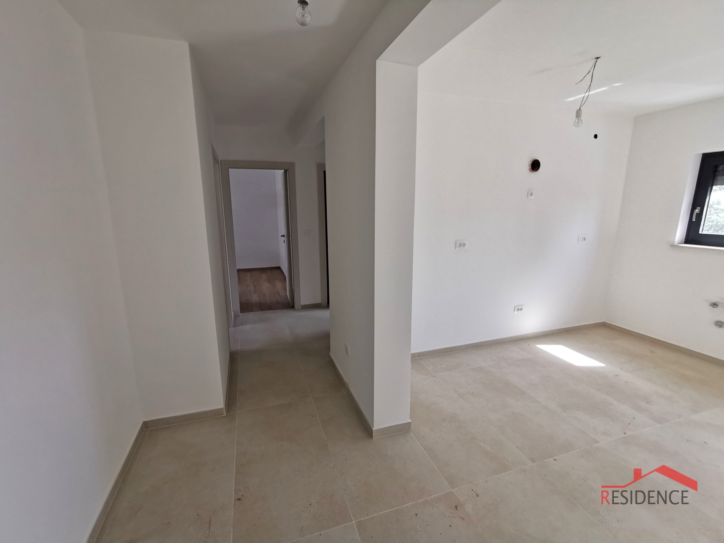 Medulin, novogradnja, stan na 1. katu, 3 spavaće sobe