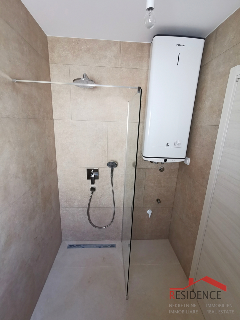 Medulin, novogradnja, stan na 1. katu, 3 spavaće sobe