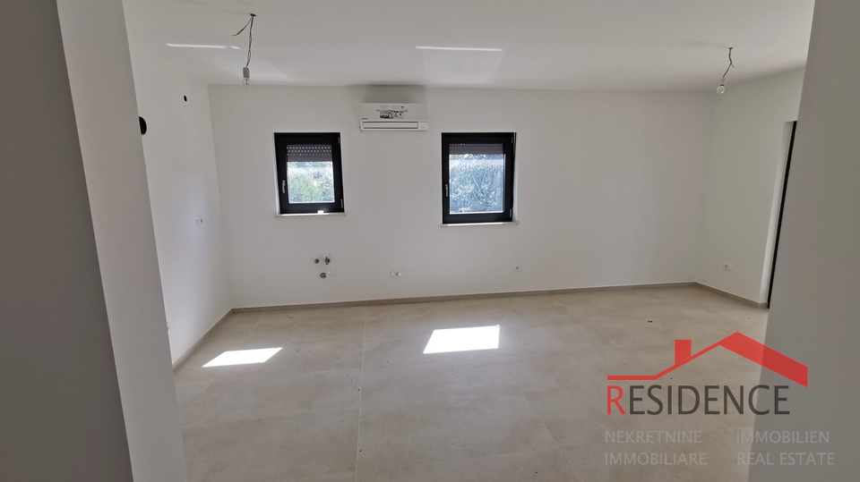 Medulin, novogradnja, stan na 1. katu, 3 spavaće sobe
