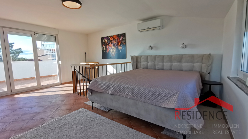 Medulin&comma; Center&comma; house with 2 apartments&comma; garden&comma; sea view