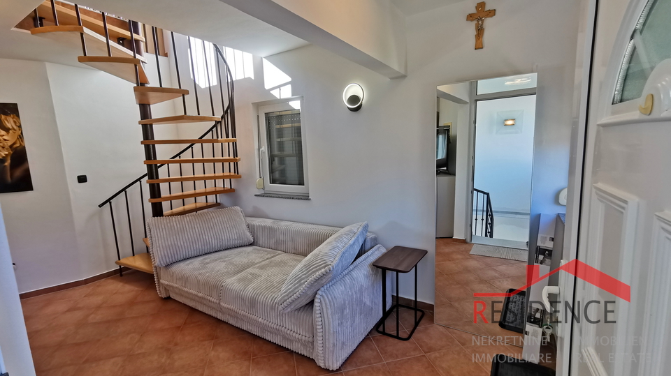 Medulin&comma; Center&comma; house with 2 apartments&comma; garden&comma; sea view