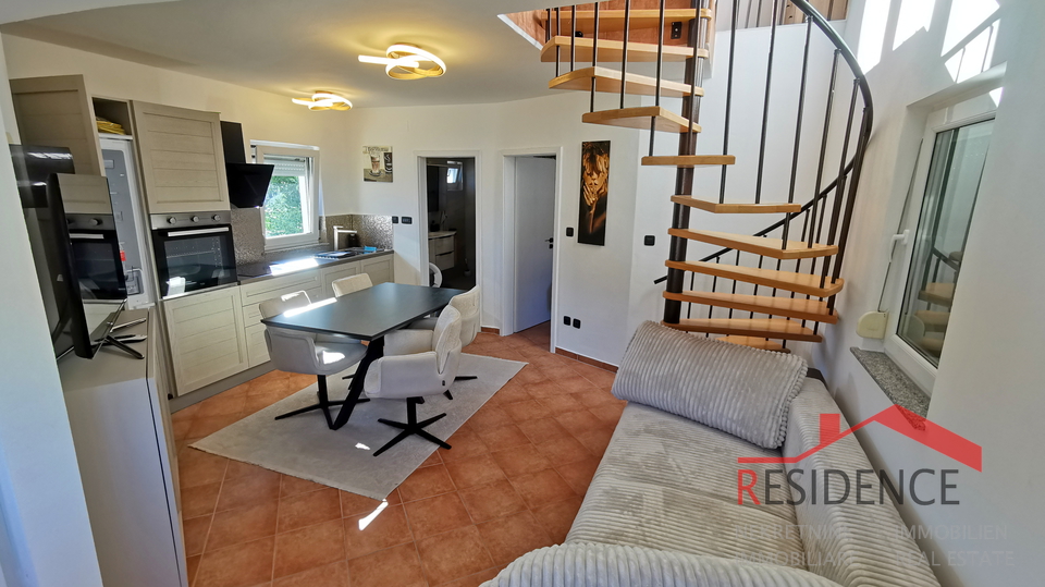 Medulin&comma; Center&comma; house with 2 apartments&comma; garden&comma; sea view