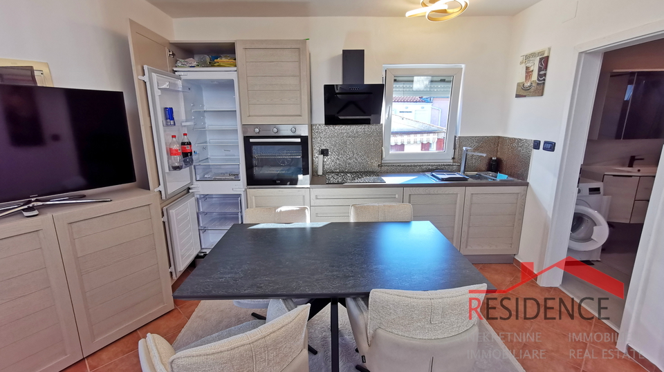 Medulin&comma; Center&comma; house with 2 apartments&comma; garden&comma; sea view