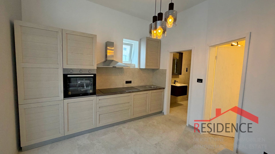 Medulin&comma; Center&comma; house with 2 apartments&comma; garden&comma; sea view